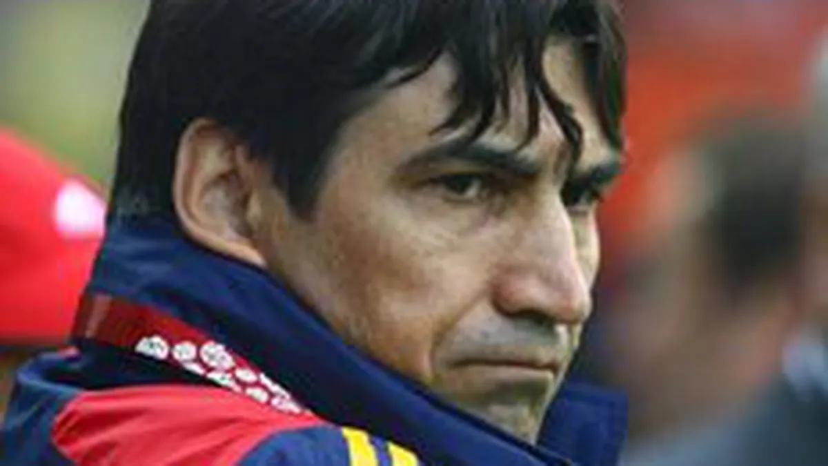 Becali: \Piturca si-a dat demisia. M-a anuntat ca pleaca cu tot staff-ul lui de la Steaua\. Vezi detaliile unui scandal de zeci de milioane de euro