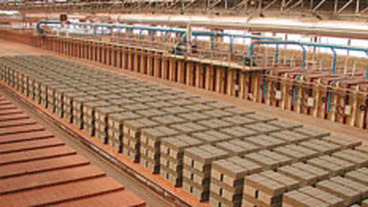 Wienerberger: Activitatea de construire de case continua sa fie foarte redusa in Romania