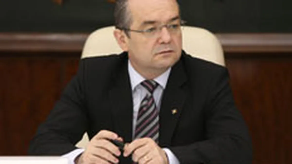 Boc promite ajustari ale salariilor in 2011. Vezi in ce conditii