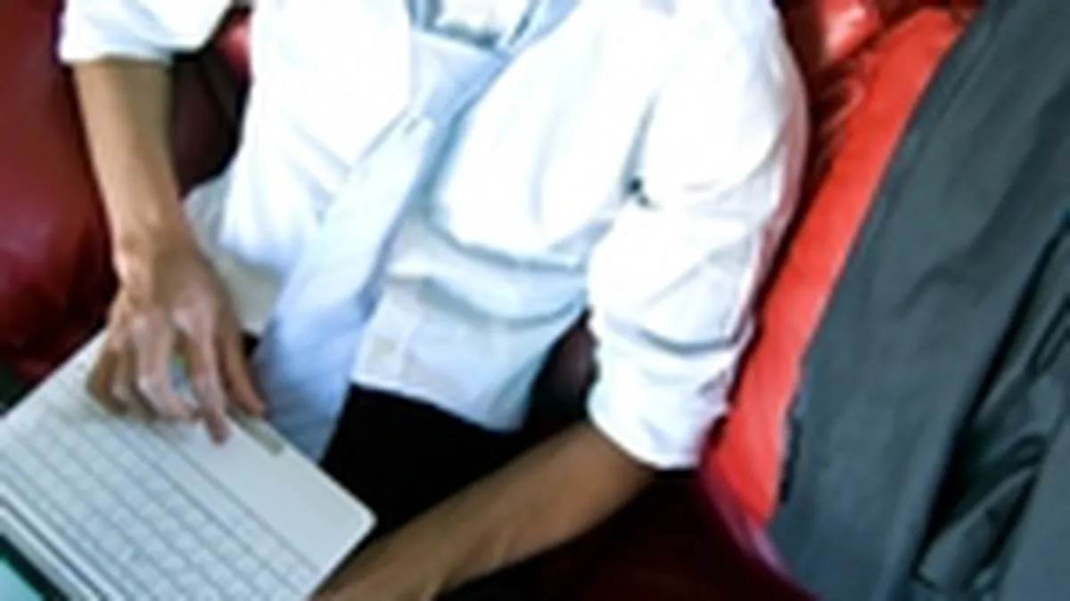 Nimic nu le scapa: Chinezii falsifica pana si brand-urile proprii