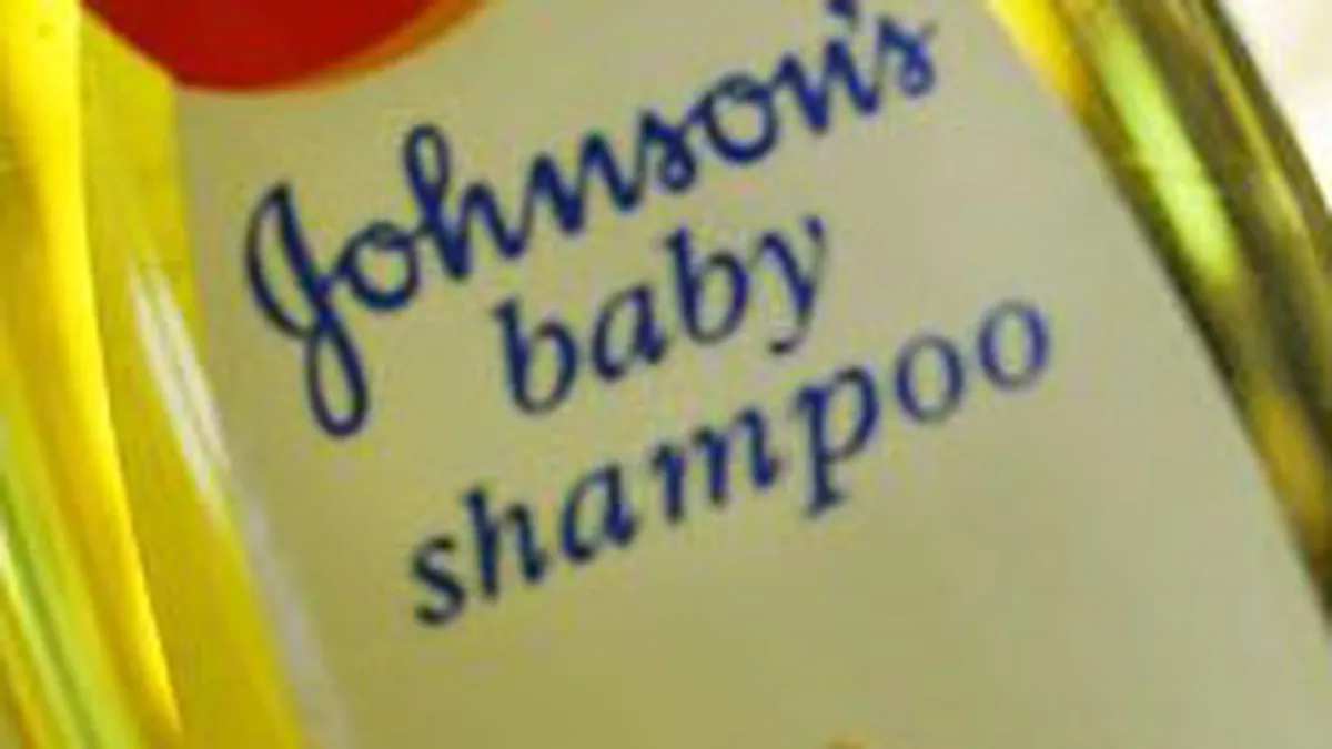 Johnson & Johnson vrea controlul deplin asupra producatorului de vaccinuri Crucell