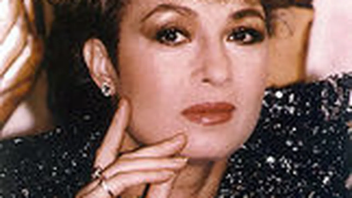 Intesa Sanpaolo Romania ii executa silit pe Angelea Similea si sotul sau