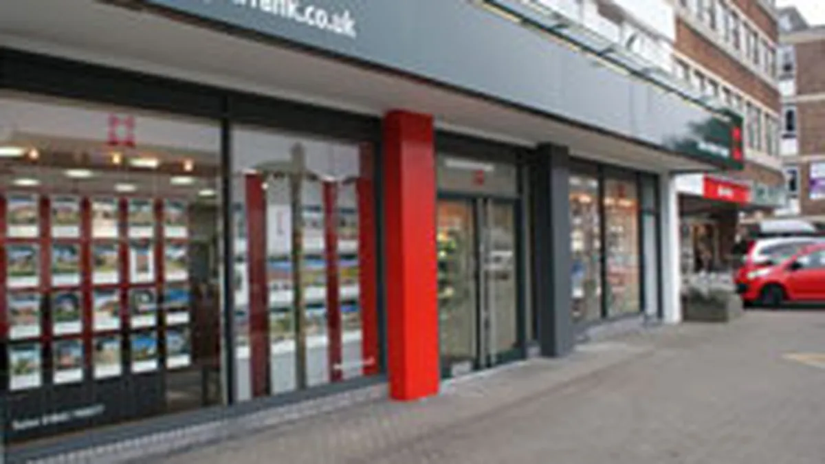 Agentia imobiliara Knight Frank a inregistrat un profit de 2,6 ori mai mare in anul fiscal 2009-2010