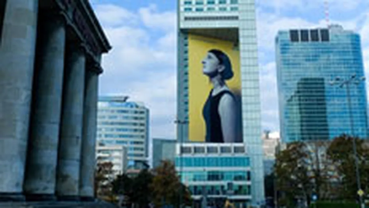 Clientii, personaje in noua campanie globala de brand Aviva