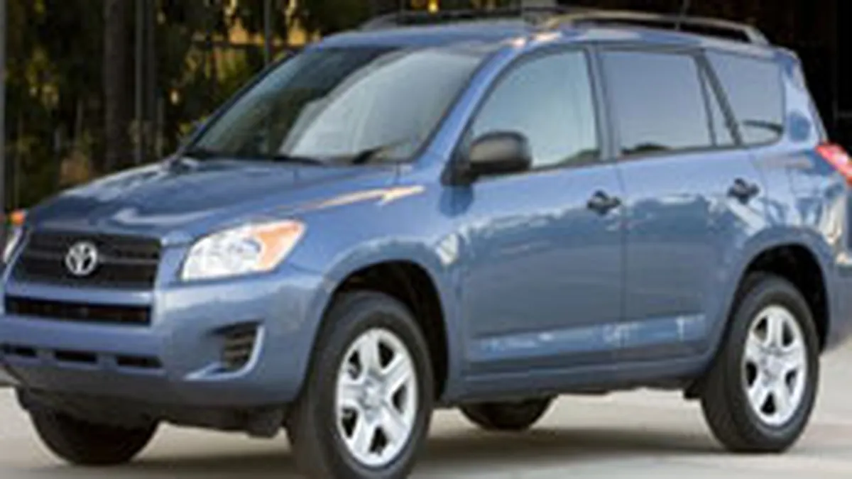 Toyota da 60 mil. $ pentru dezvoltarea versiunii electrice a RAV4