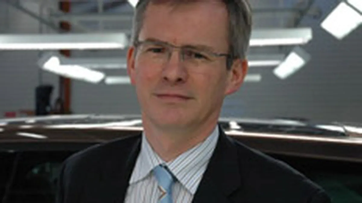 Cele 11 puncte cheie pentru o organizatie eficienta - in viziunea \directorului-filosof\ al Dacia