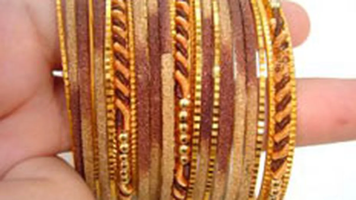 Criza a injumatatit vanzarile de bijuterii din aur si pietre pretioase