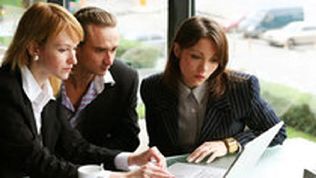 Cum sa iti convingi seful ca trebuie sa intre pe social media