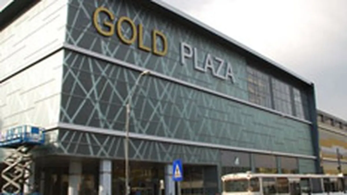 Primul mall din Baia Mare va fi singur pe piata 2-3 ani. Celelalte proiecte din oras sunt \in aer\
