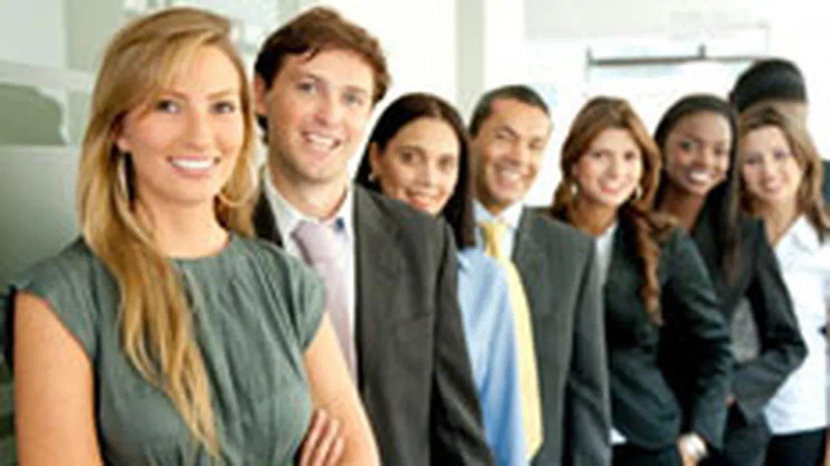 Un angajat incepator din Romania castiga de 4,8 mai putin decat unul din Slovenia