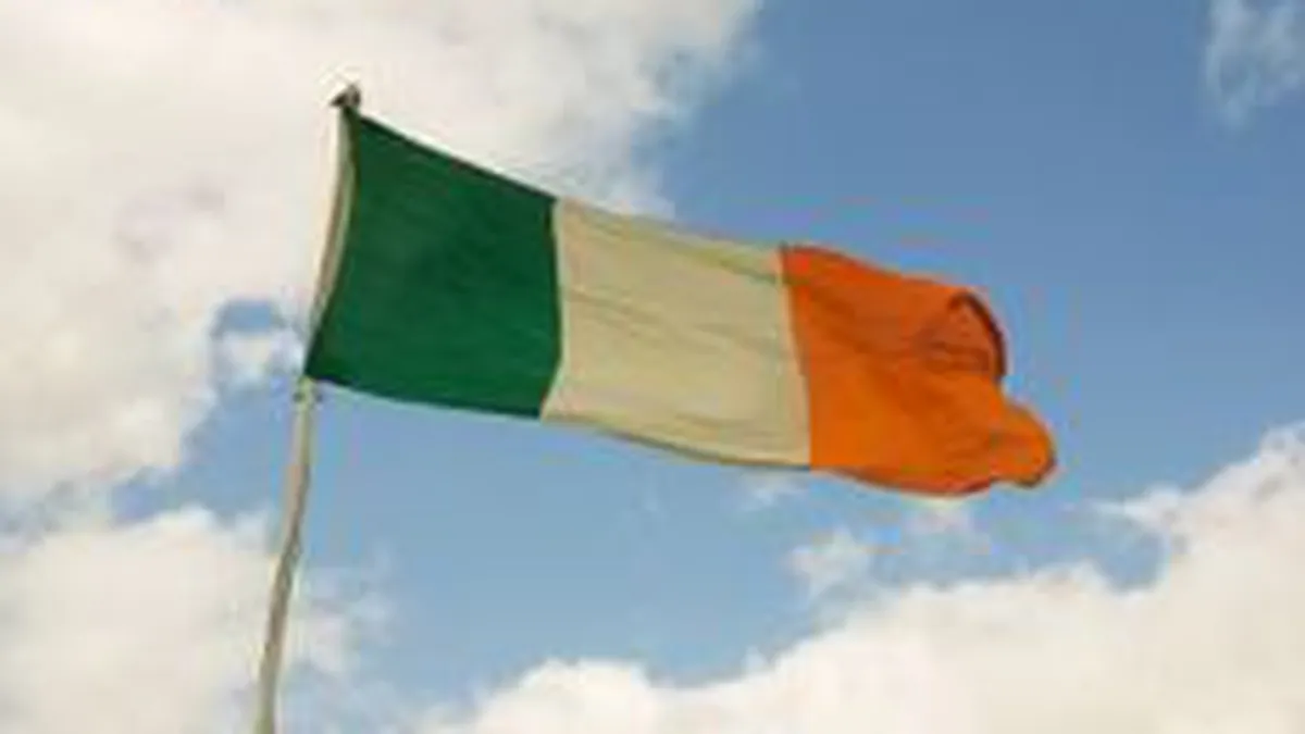 The Guardian: \De la sfidare la capitulare: sase zile care au ingenuncheat Irlanda\