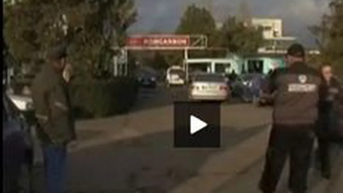 Jaf armat la casieria Romcarbon Buzau. VIDEO