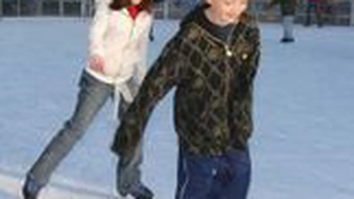 Saptamana aceasta se vor deschide patinoarele din parcurile Unirii, Tineretului si Herastrau