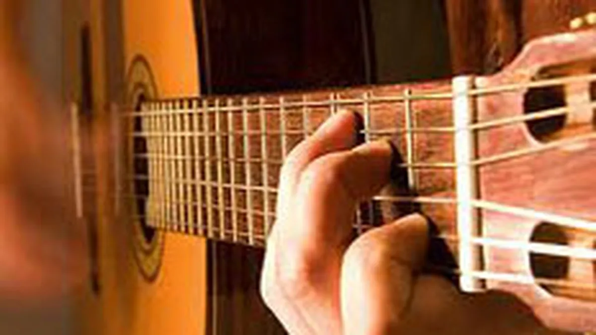 Incepe goana dupa cadouri si festivalul folk-ului: Weekend liber la targuri de Craciun si \oameni buni\ la Sala Palatului