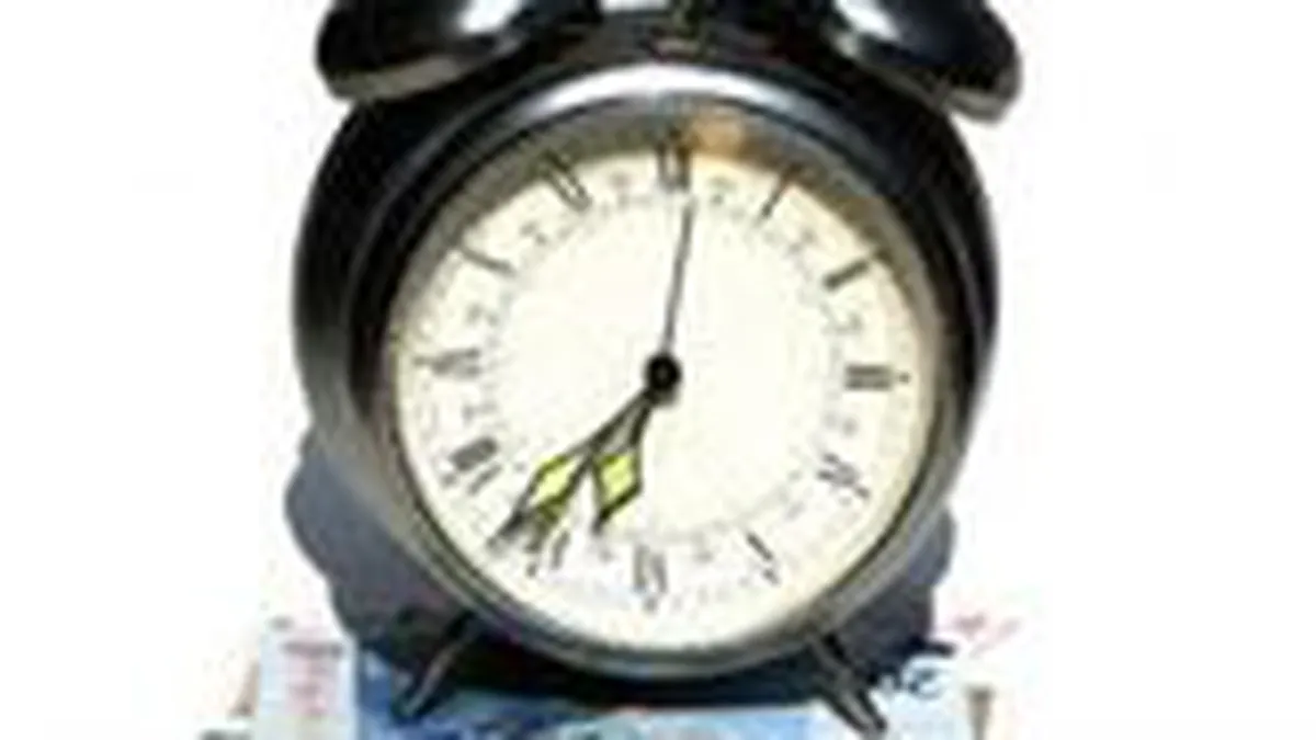 Studiu: Romanii economisesc mai putin, cred ca dobanzile la depozite sunt prea mici