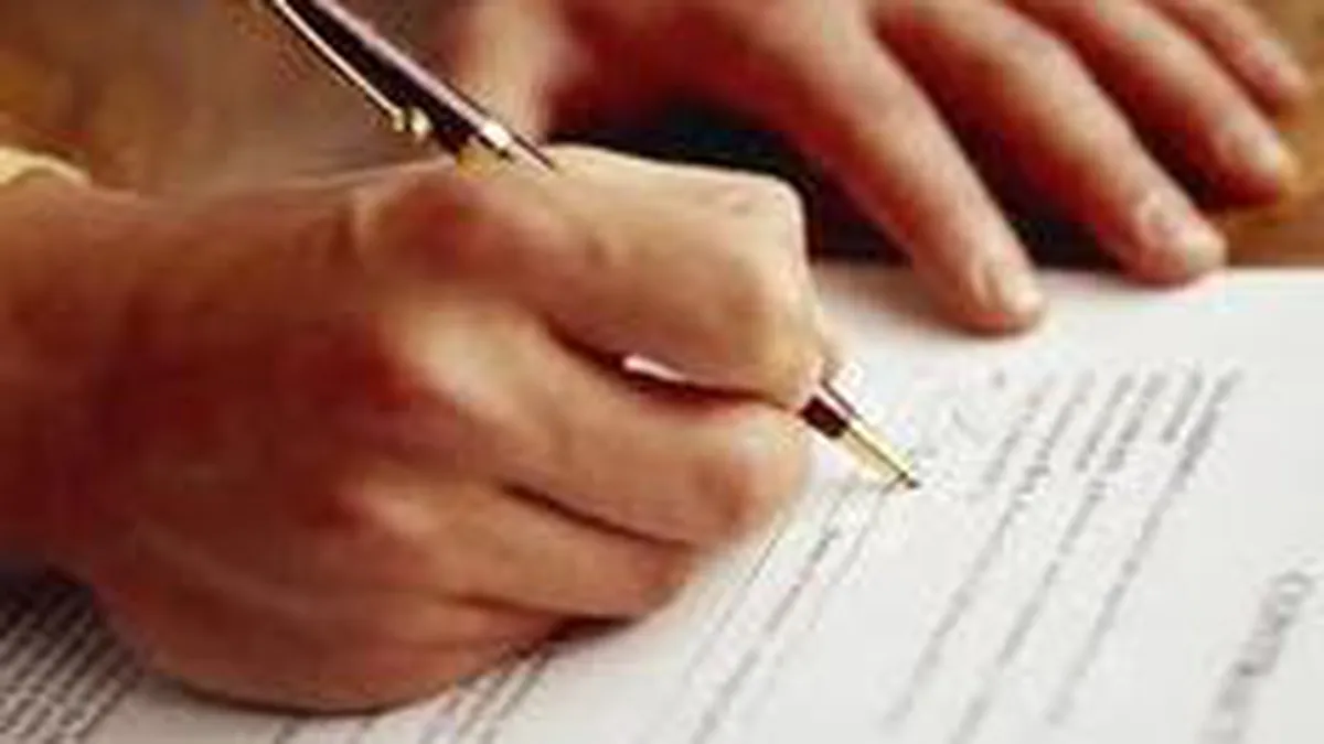 Contractele de munca si statele de plata vor fi depuse incepand cu 2011 in format electronic