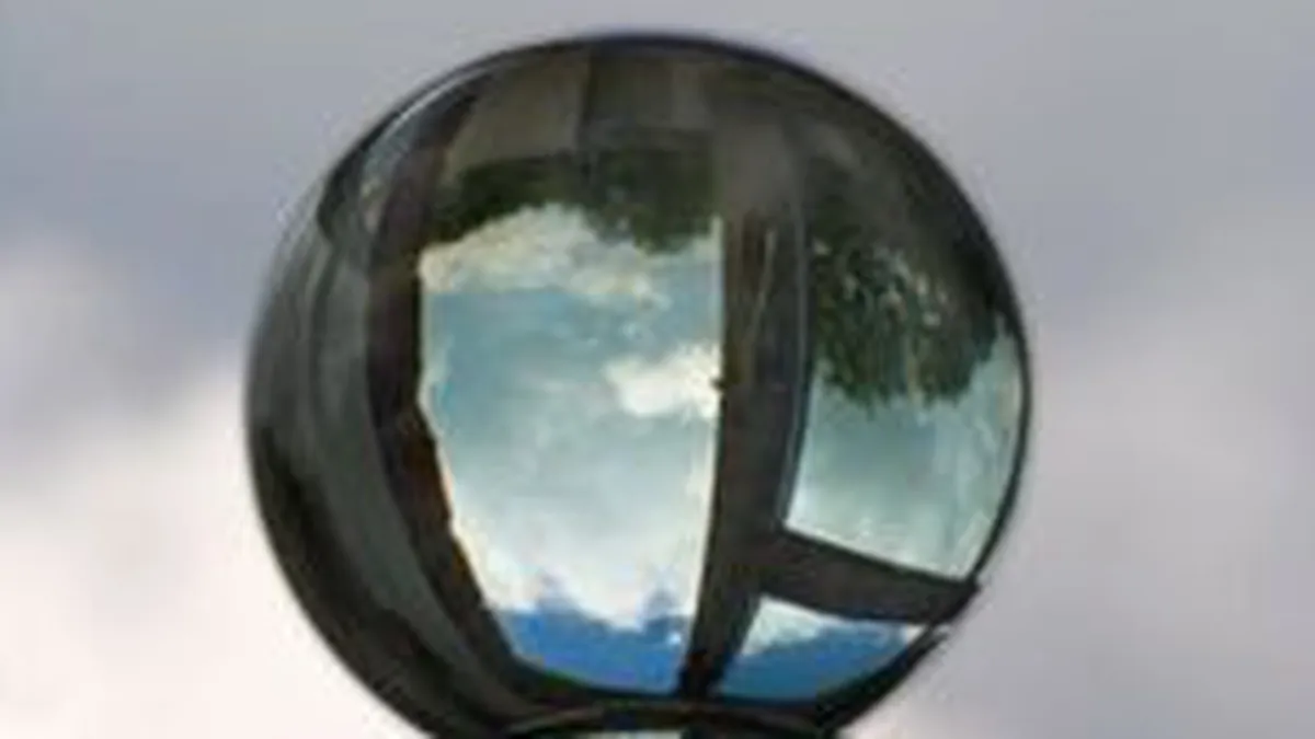 Nomenclatorul de meserii a fost extins: vrajitoarele, manechinele si valetii, gata de impozitat