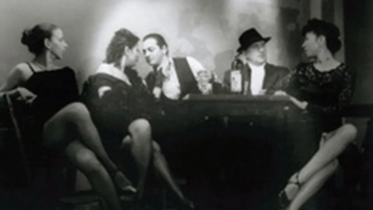 Tihna si antren in weekend: Nostalgii pe muzica de Bach, tango de o noapte si papusile lui Tandarica