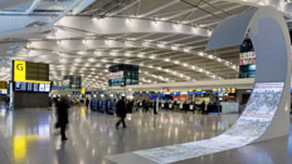 Traficul pe Heathrow a scazut cu 10% in decembrie, din cauza ninsorilor