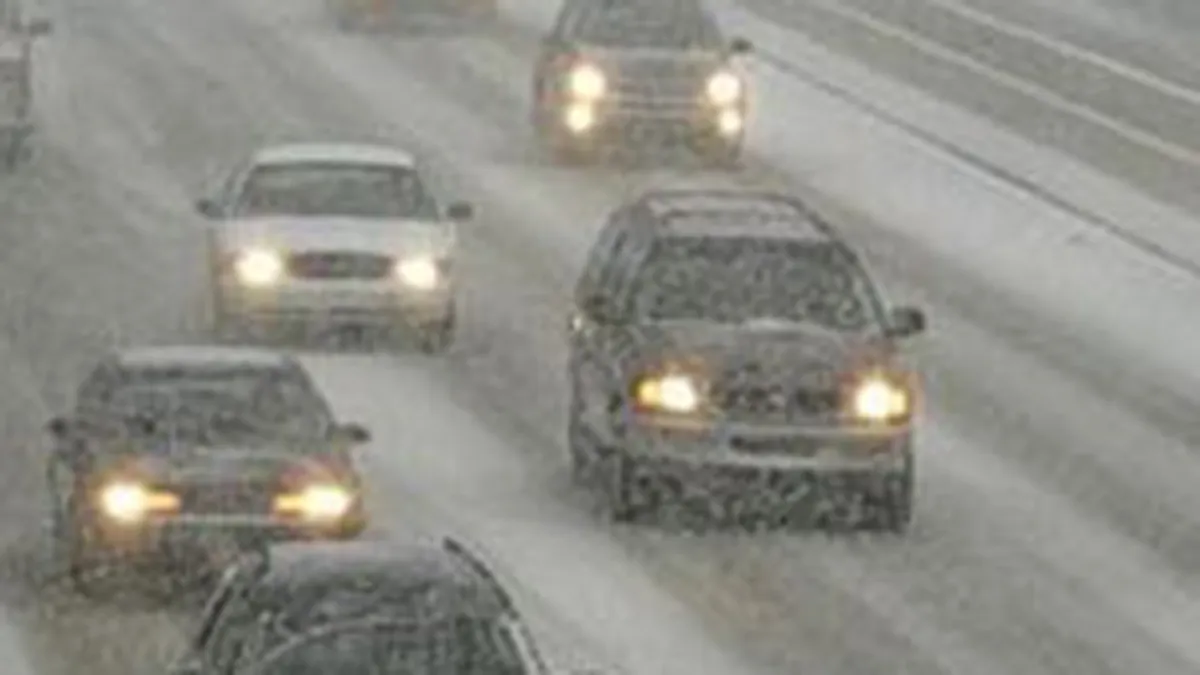 Anvelopele de iarna devin obligatorii de la 1 noiembrie