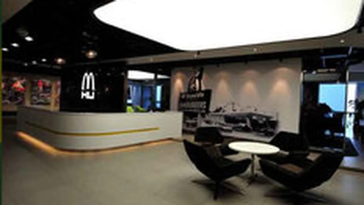 Sa fii admis la Harvard, mai usor decat sa te instruiesti la universitatea McDonald's din China