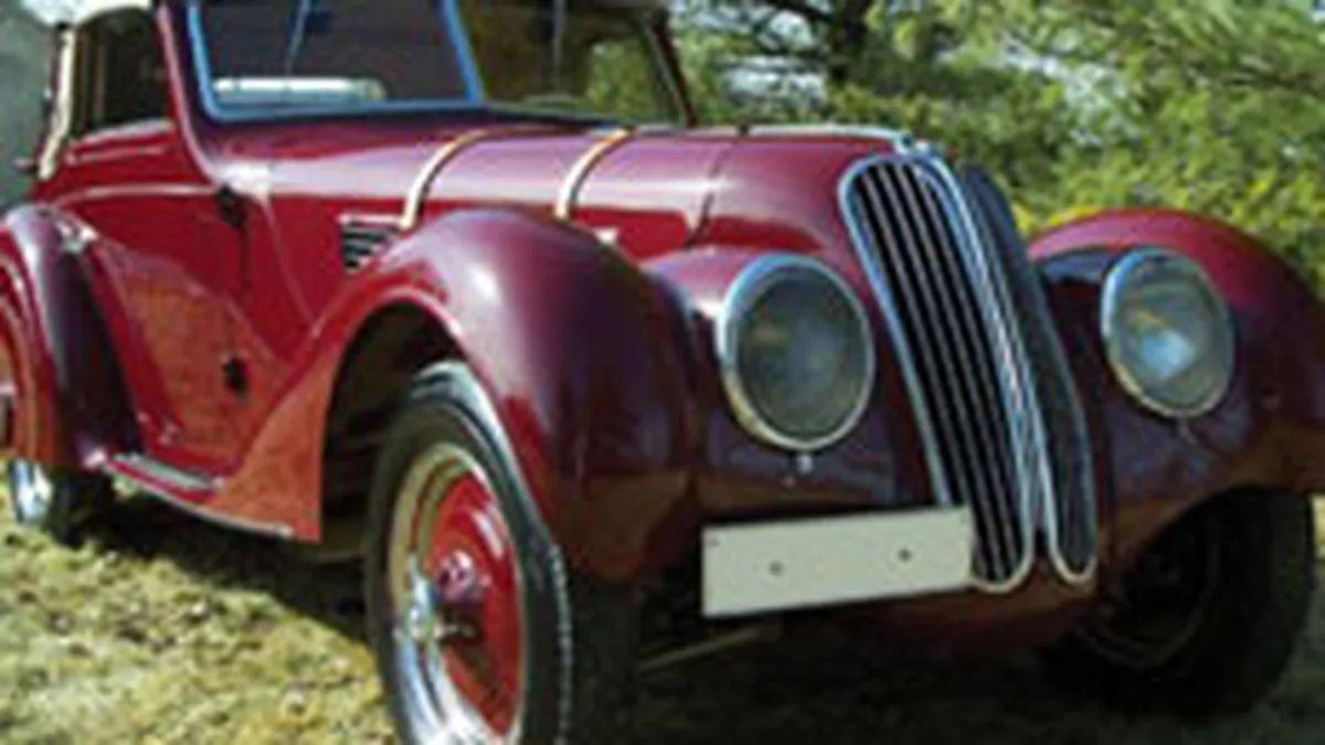 Top 10 cele mai scumpe masini de colectie vandute in 2010 (FOTO)