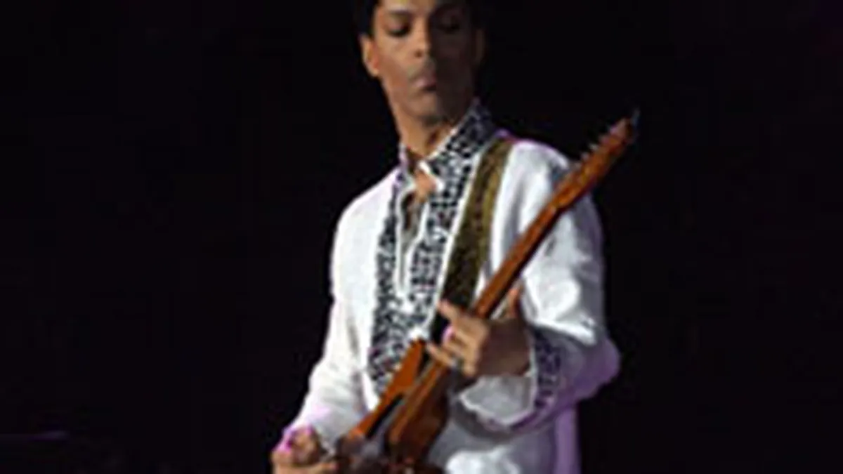 Cantaretul american Prince a donat peste 1 mil. $ unor organizatii din New York