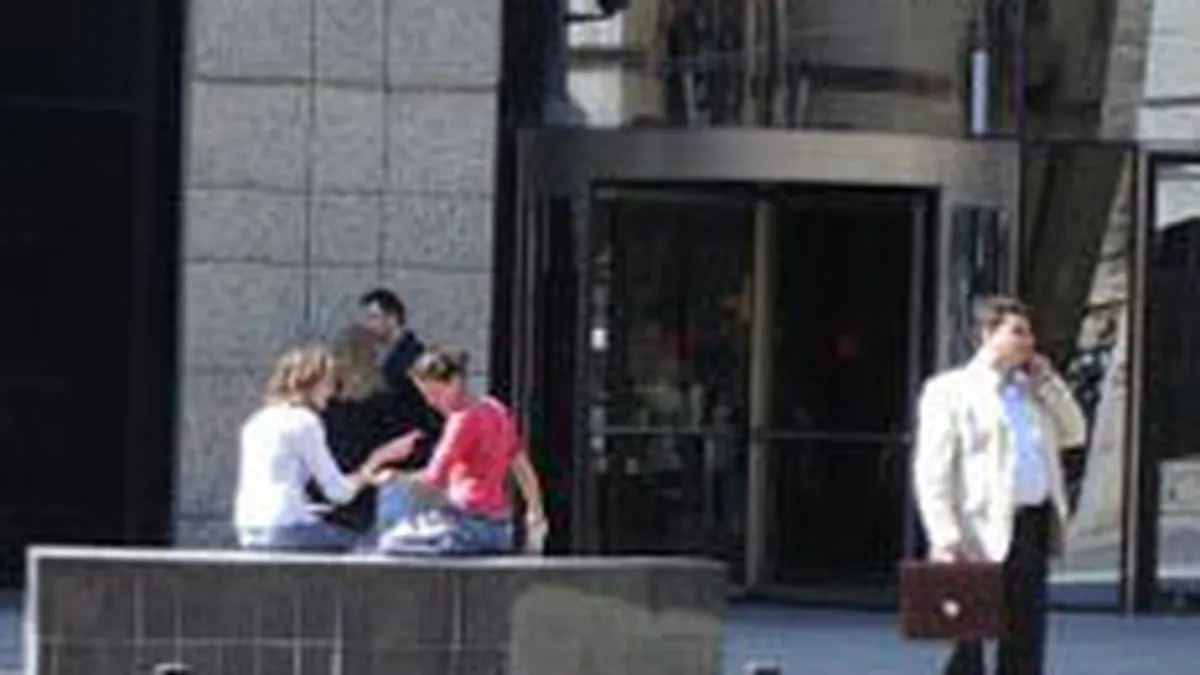 Bucurestenii sunt de trei ori mai instariti decat restul romanilor