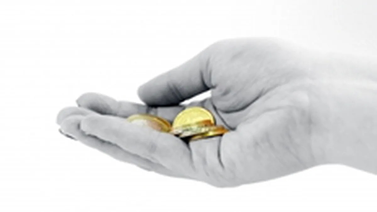 Cum ne asiguram batranetea: Jumatate din romani dau cate 15 lei/luna la pensiile private obligatorii