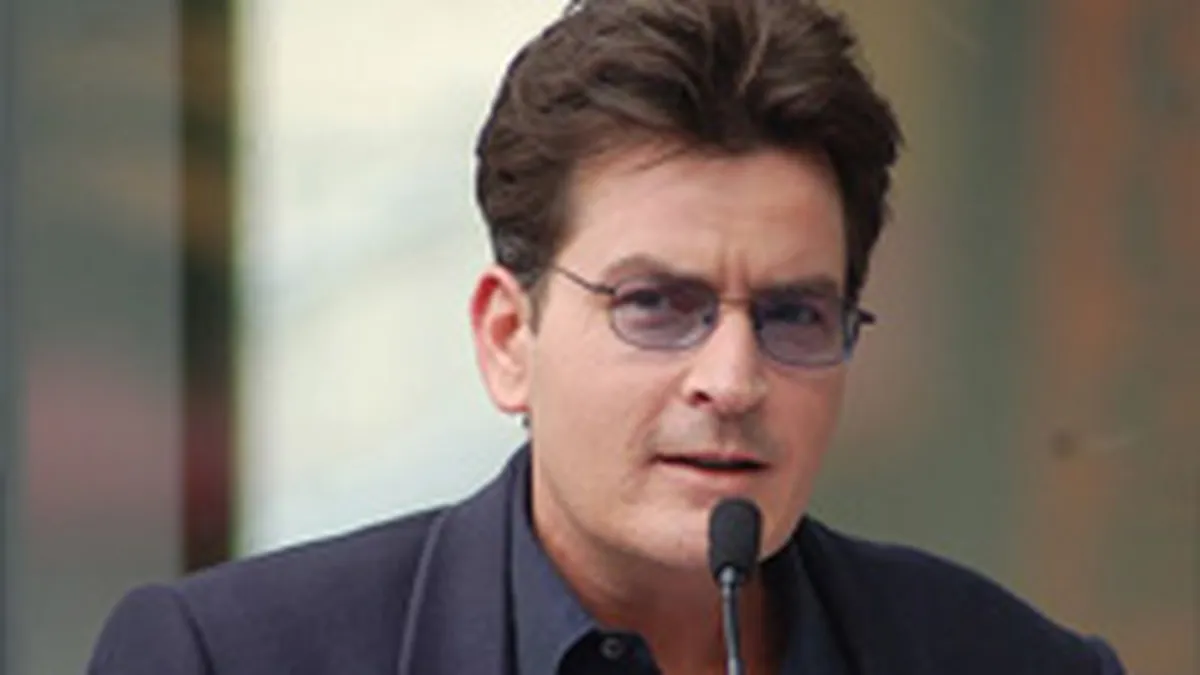 Charlie Sheen la un nou record: 2 milioane de fani pe Twitter in mai putin de o saptamana