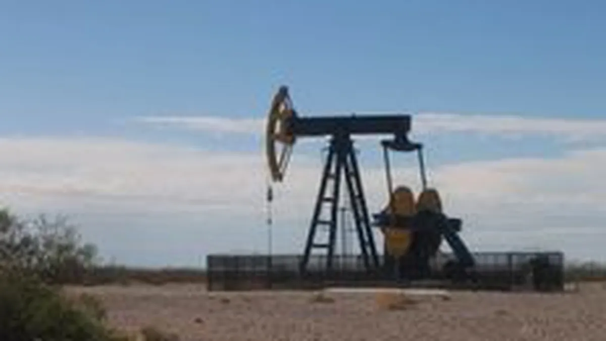 Pretul petrolului Brent a atins luni minimul ultimelor doua saptamani