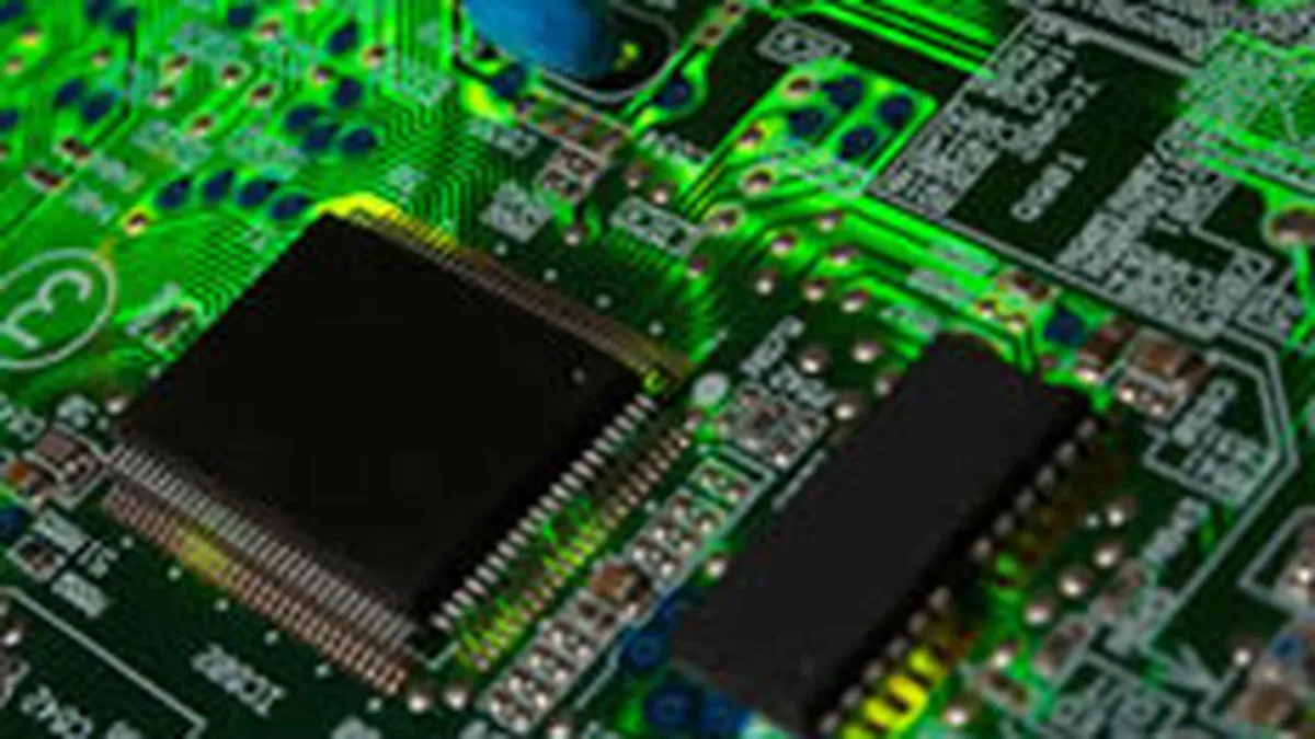 Pretul semiconductorilor pentru computere si telefoane mobile a crescut dupa cutremurul din Japonia