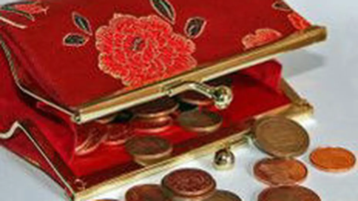 Angajatii din ministere au primit anul trecut sporuri de 110 mil. euro. Vezi pentru ce