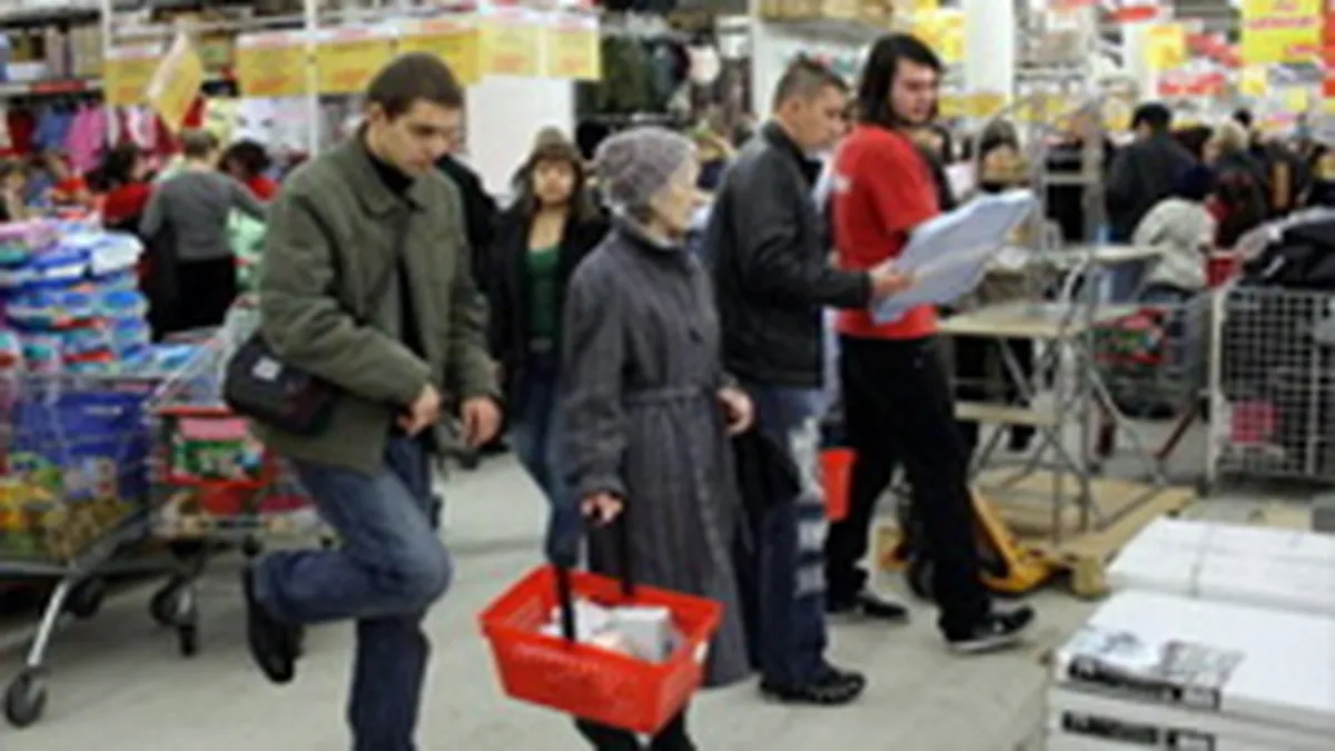 Unul din doi romani se declara serios afectat de criza economica