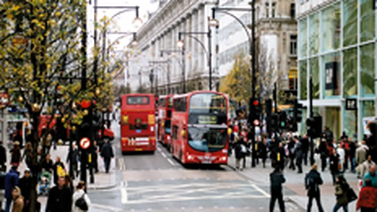 Protestele din Londra i-au costat pe retaileri 5 milioane de lire