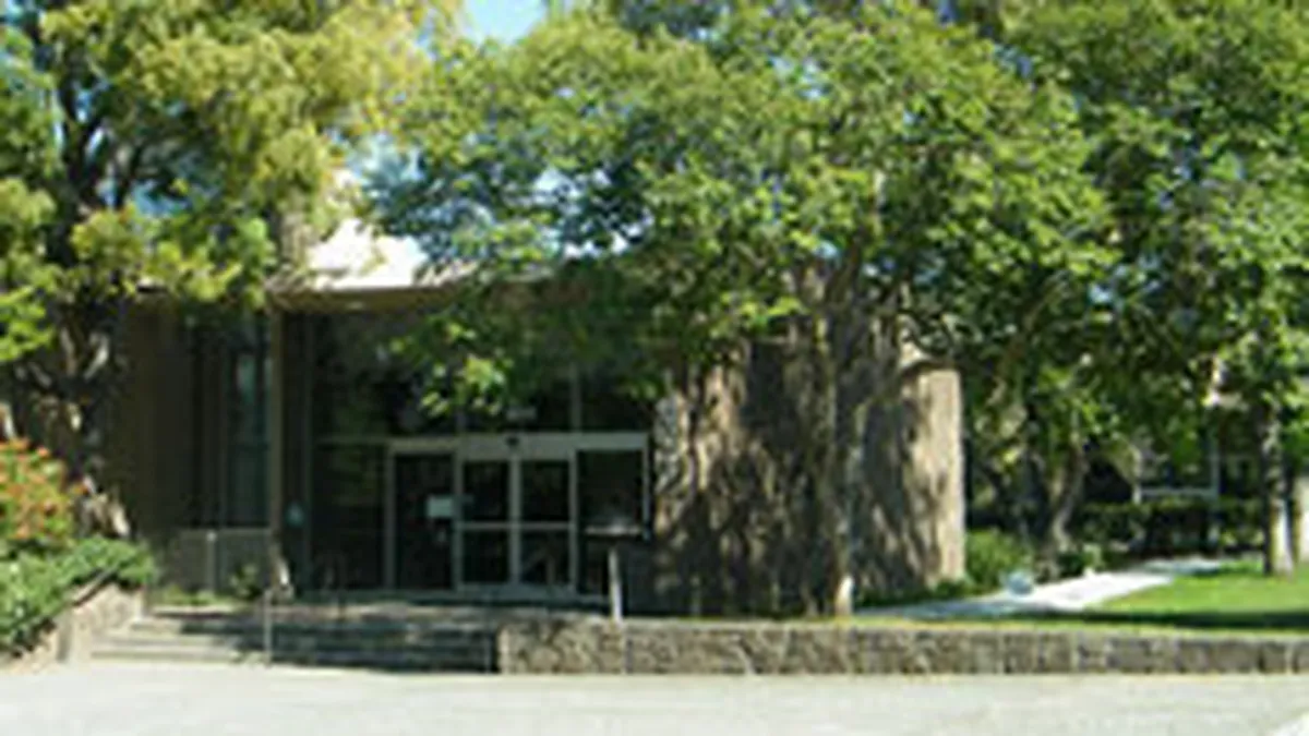 Facebook va angaja peste 9.000 de persoane pana in 2017