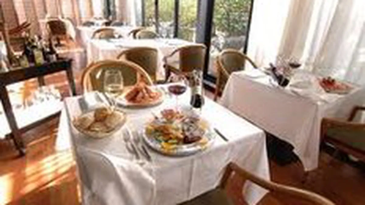 Cinci tactici prin care restaurantele te fac sa cheltuiesti mai mult