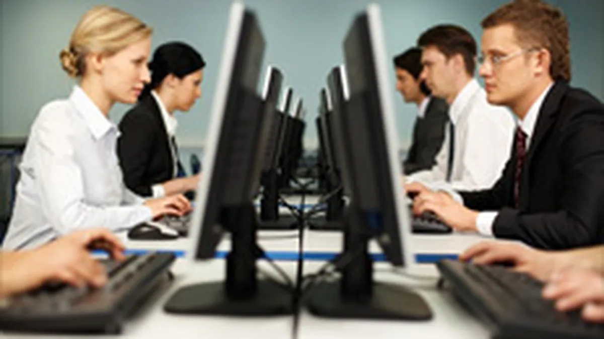 Trei din patru IT-isti se cred eficienti si din afara biroului