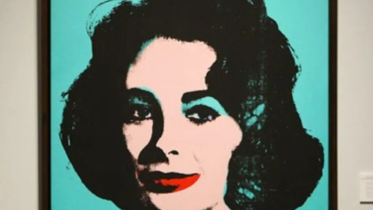 Portretul lui Liz Taylor, semnat de Warhol, s-a vandut la licitatie cu 26,9 mil. dolari