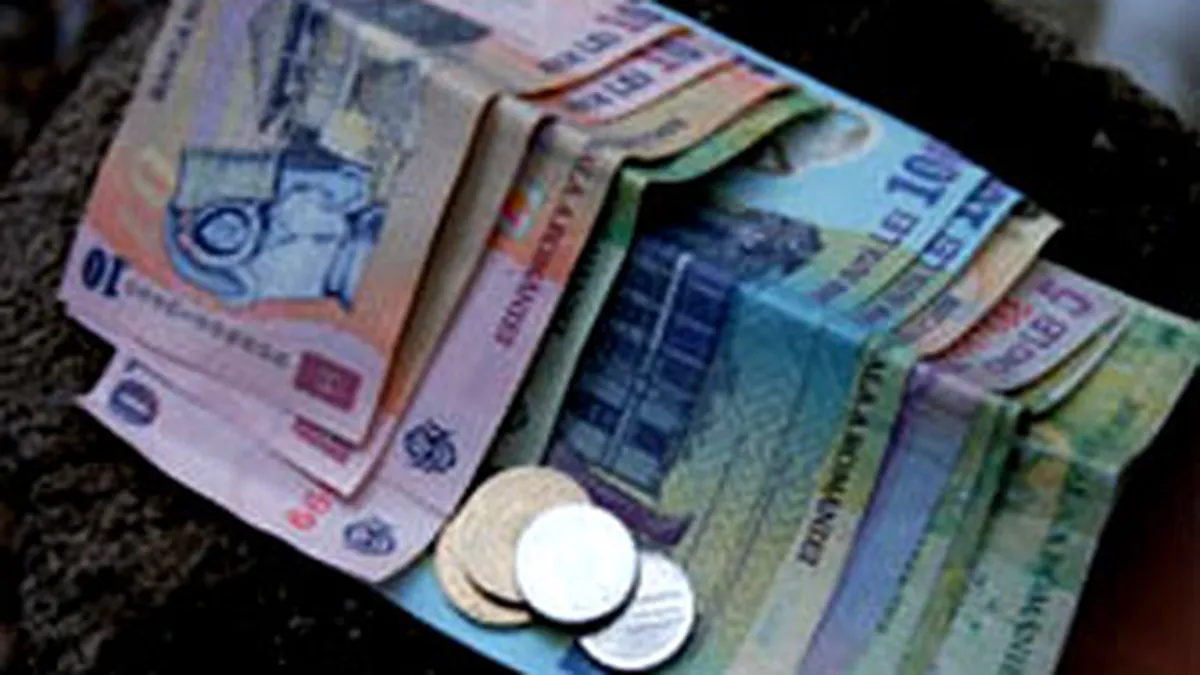 ING: Crestere economica peste asteptari, leul poate urca