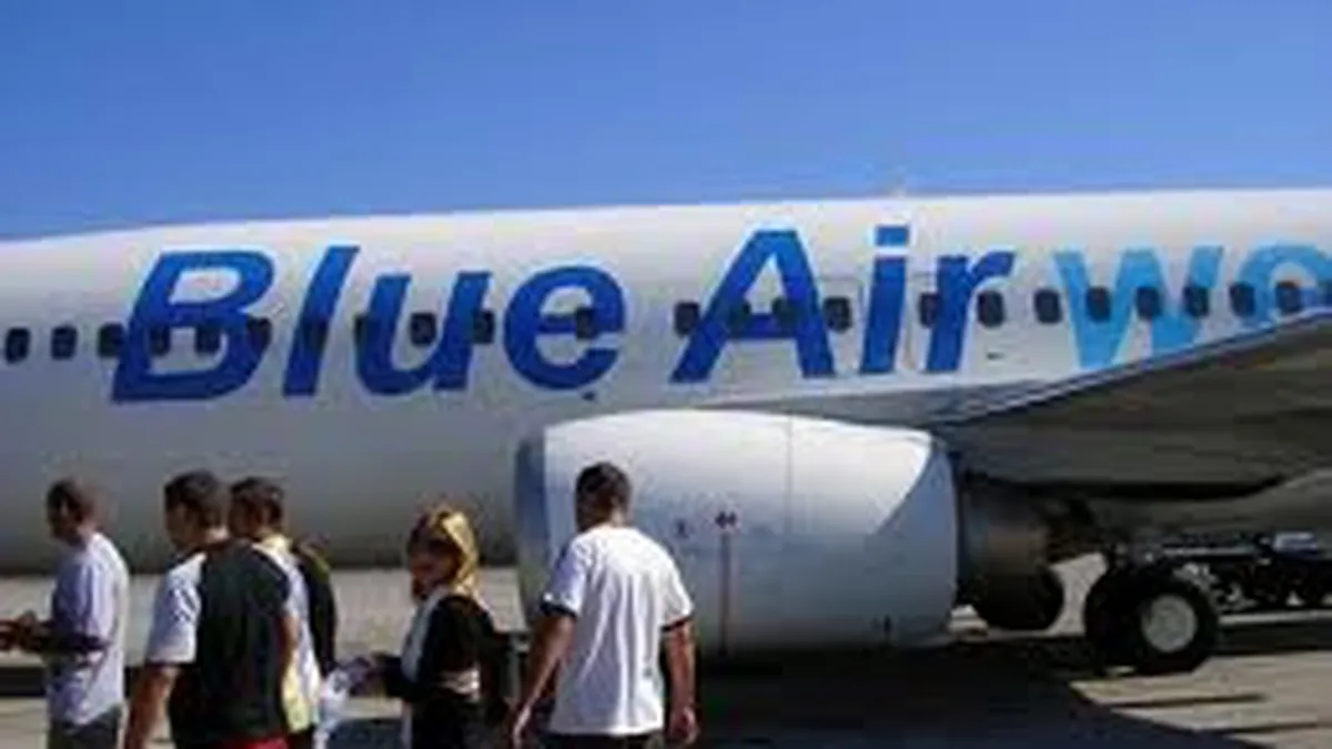 Posesorii cardurilor Credit Europe Bank pot achizitiona bilete Blue Air in rate fara dobanda, prin internet