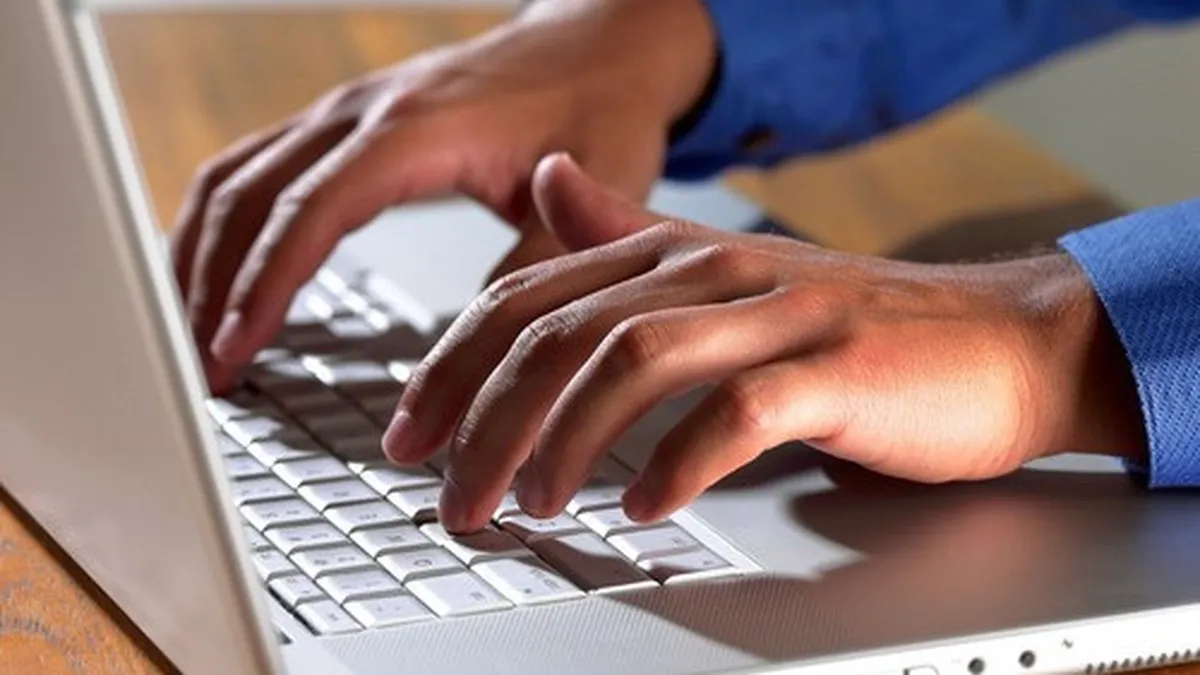 Trei sferturi dintre angajati cred ca tehnologiile avansate de comunicare le-ar creste productivitatea