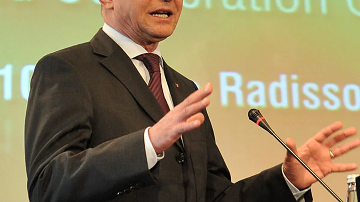 Basescu: Cresterea TVA, o eroare care a intarziat iesirea din recesiune cu 6 luni