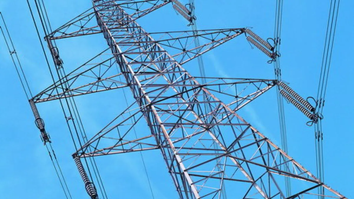 ANRE: Energia regenerabila va avea acces prioritar la retea doar daca este vanduta la pret reglementat