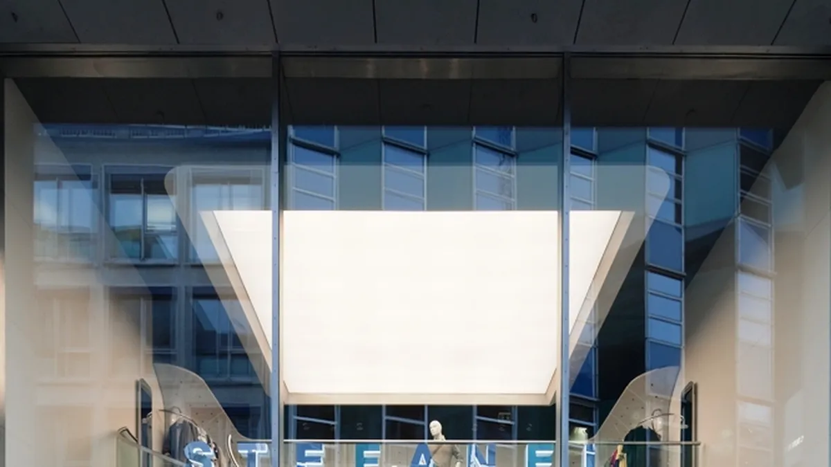 Stefanel a inchiriat peste 150 mp in zona comerciala stradala din Palas Iasi