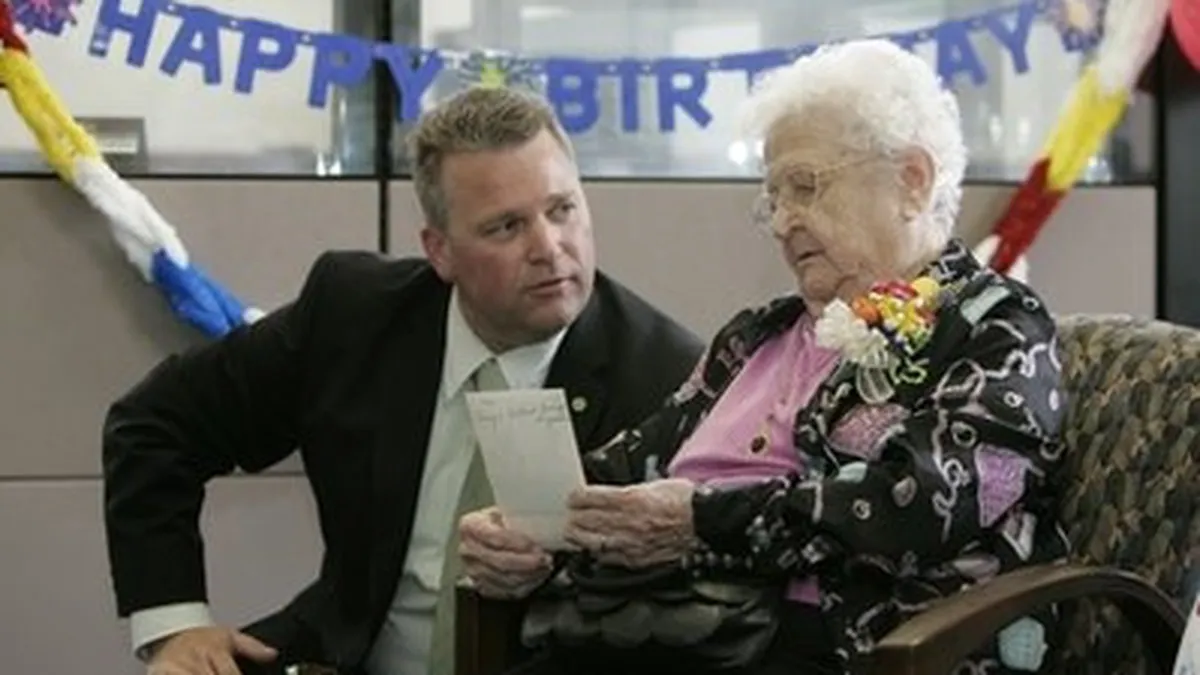 Loialitate dusa la extrem: O americanca de 100 de ani isi tine economiile in acelasi cont bancar, deschis din 1913