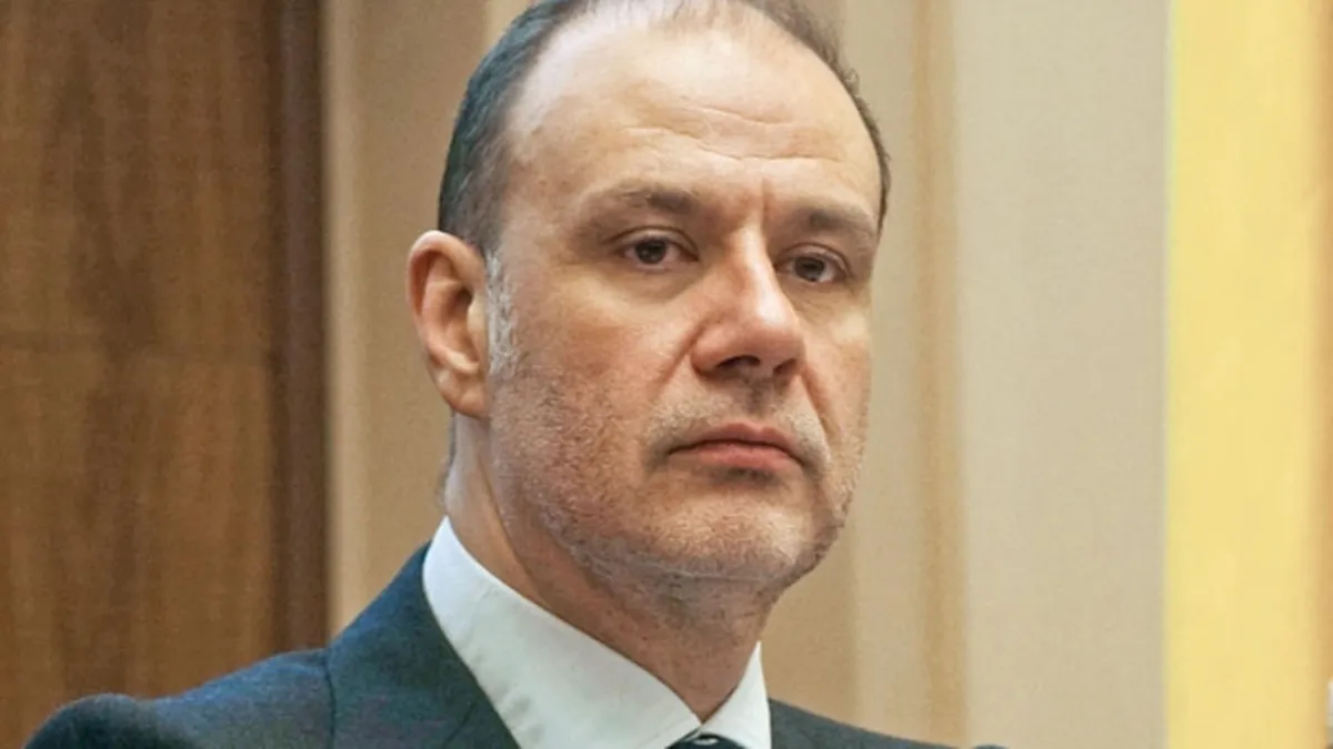 Cristian Popa, BNR: Retrogradarea ratingului Greciei nu pune presiuni semnificative asupra leului