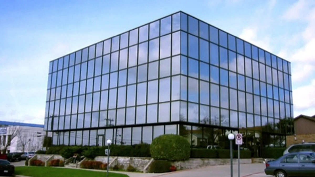 Volumul tranzactiilor cu proprietati comerciale in CEE a ajuns la 4,4 mld. euro in primele cinci luni ale anului