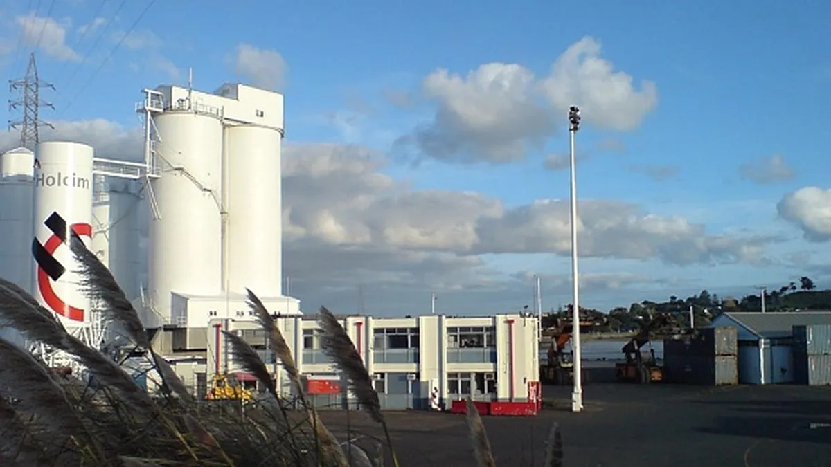 Holcim investeste 35 mil. euro in acest an in proiecte de mediu