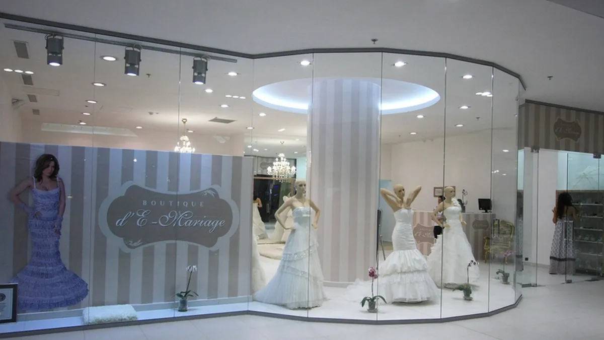 Cel mai nou chirias din Cocor, un butic de rochii   de mireasa